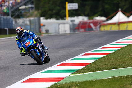 Suzuki_MotoGP_Photo_11
